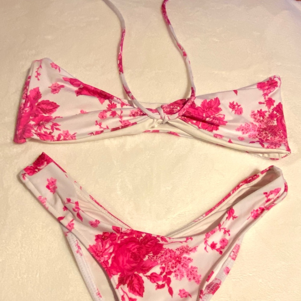 Frankie’s Bikinis Floral Set
